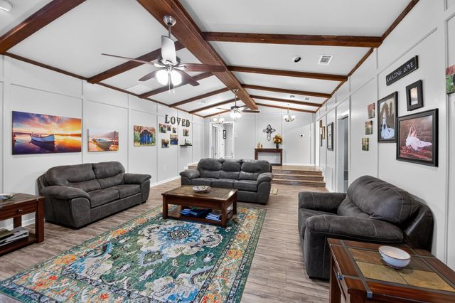 623 S Harbor Court, Granbury, TX 76048