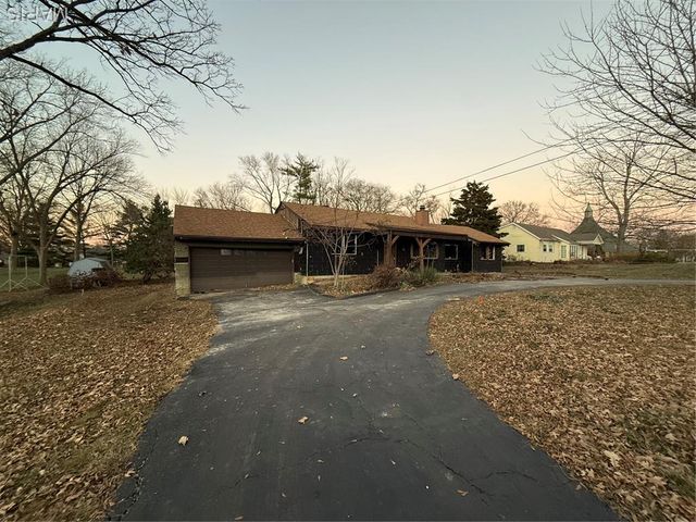 9551 Eddie And Park Road, Crestwood, MO 63126