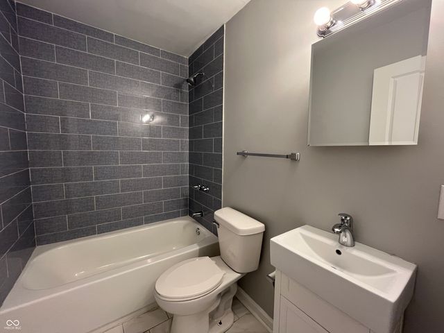 1952 Unit B Shelby Street, Indianapolis, IN 46203