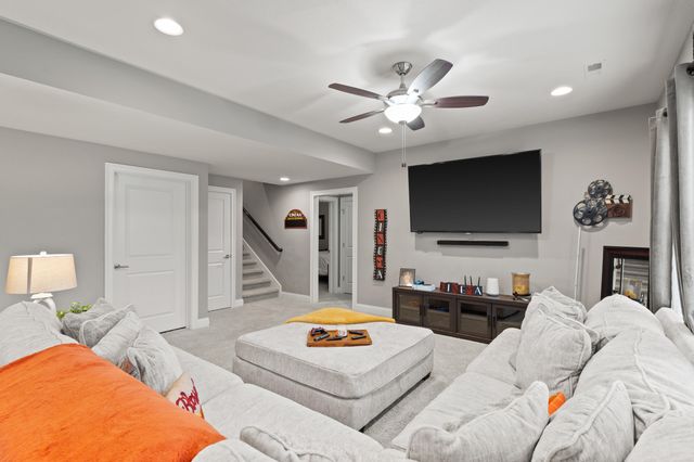 4704 EMERIBROOK CT, Columbia, MO 65203