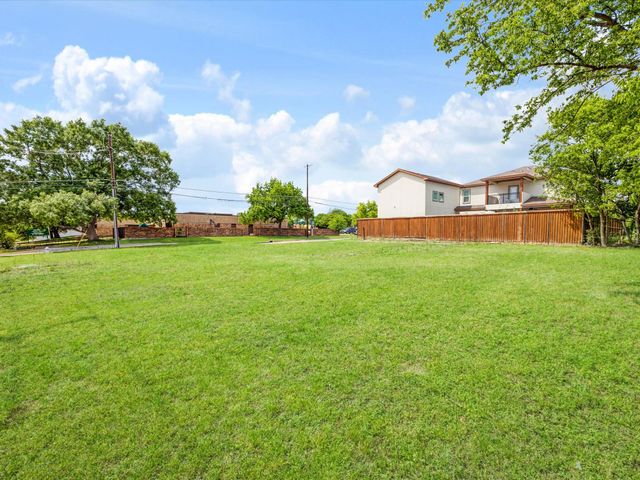 1001 E Rosedale Street, Fort Worth, TX 76104