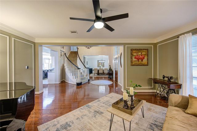 4914 Hillswick Drive, Sugar Land, TX 77479
