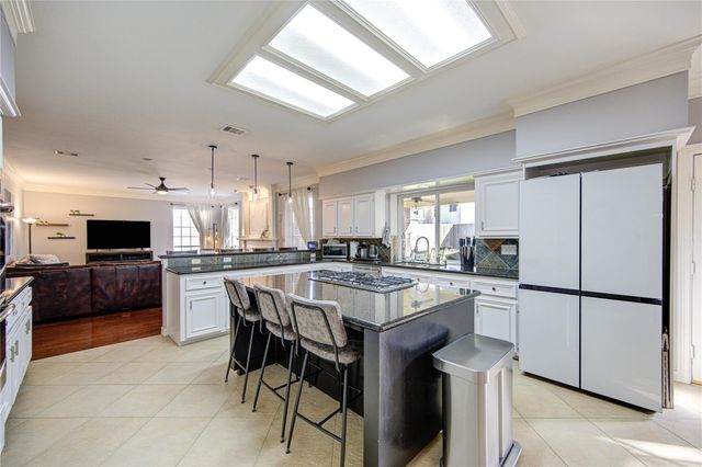 4914 Hillswick Drive, Sugar Land, TX 77479