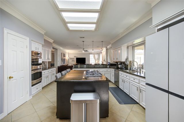 4914 Hillswick Drive, Sugar Land, TX 77479