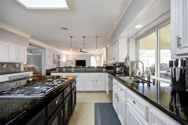 4914 Hillswick Drive, Sugar Land, TX 77479