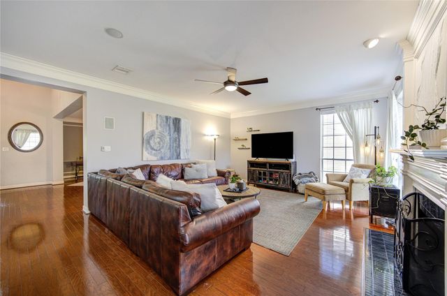 4914 Hillswick Drive, Sugar Land, TX 77479