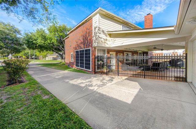 4914 Hillswick Drive, Sugar Land, TX 77479