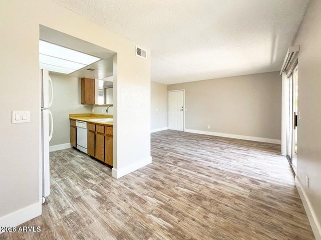 616 S HARDY Drive 210, Tempe, AZ 85281