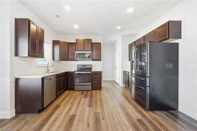 5180 Sedge Hollow Drive, Kernersville, NC 27284