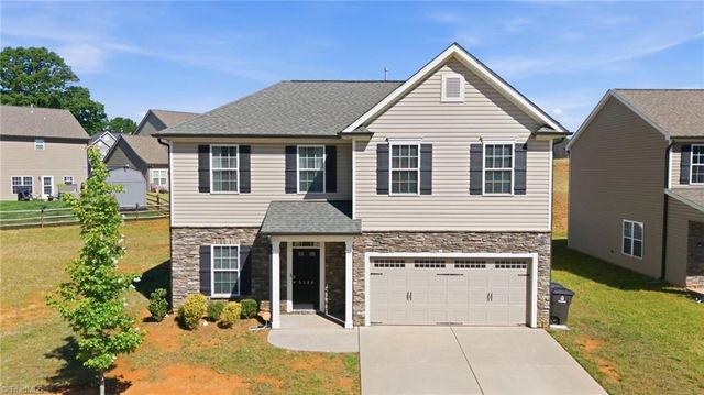 5180 Sedge Hollow Drive, Kernersville, NC 27284