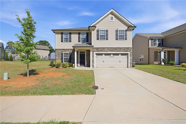 5180 Sedge Hollow Drive, Kernersville, NC 27284
