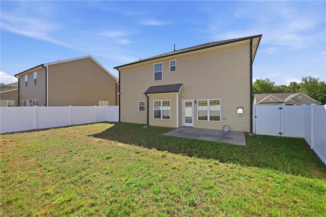 5180 Sedge Hollow Drive, Kernersville, NC 27284