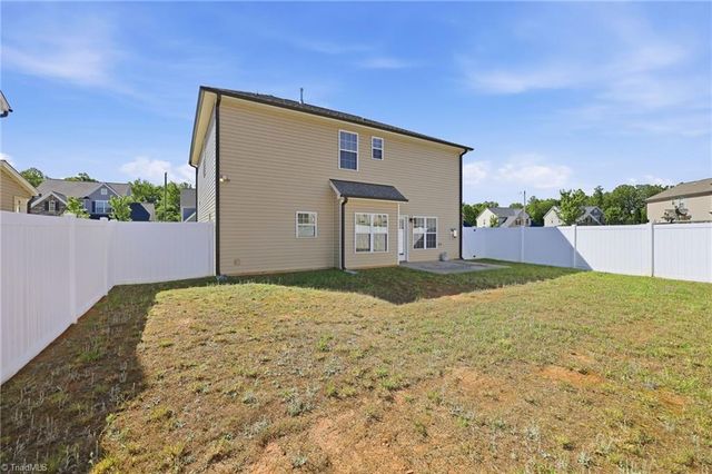 5180 Sedge Hollow Drive, Kernersville, NC 27284