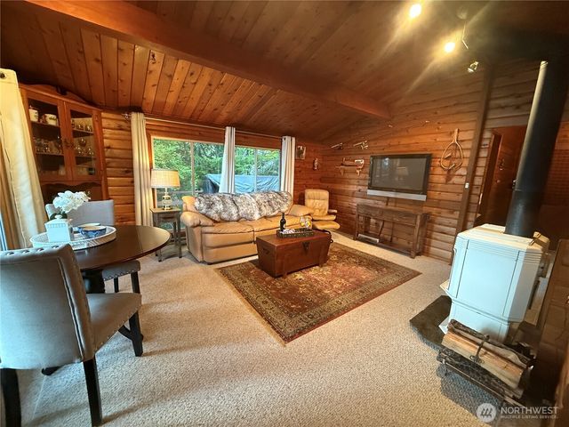 71 N Potlatch Drive N, Hoodsport, WA 98548