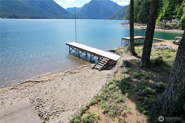 71 N Potlatch Drive N, Hoodsport, WA 98548