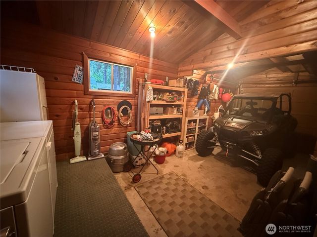 71 N Potlatch Drive N, Hoodsport, WA 98548