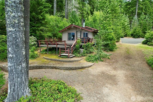 71 N Potlatch Drive N, Hoodsport, WA 98548