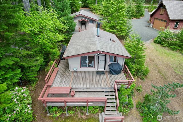 71 N Potlatch Drive N, Hoodsport, WA 98548