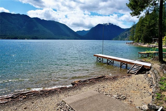 71 N Potlatch Drive N, Hoodsport, WA 98548