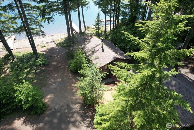 71 N Potlatch Drive N, Hoodsport, WA 98548