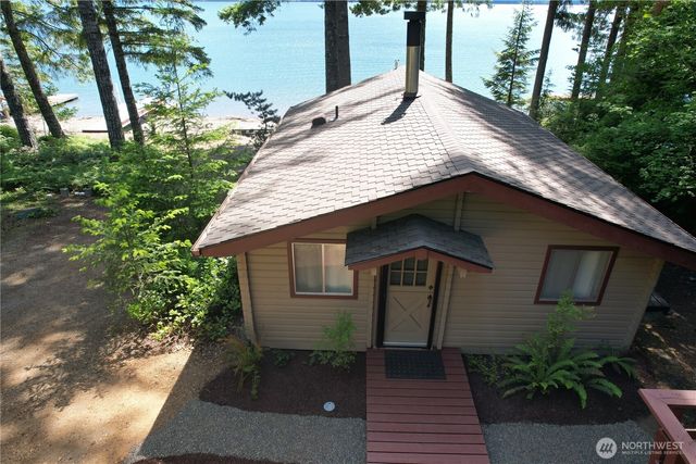 71 N Potlatch Drive N, Hoodsport, WA 98548