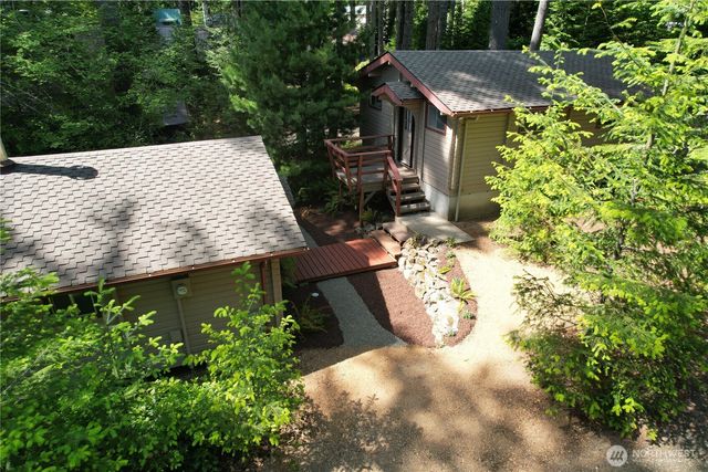 71 N Potlatch Drive N, Hoodsport, WA 98548
