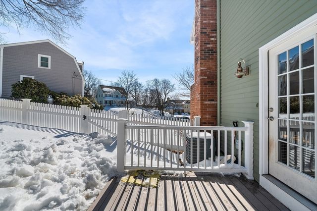 6 Pilgrim Heights, Beverly, MA 01915