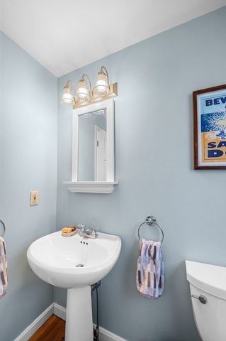 6 Pilgrim Heights, Beverly, MA 01915