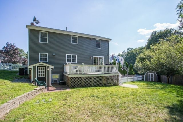 6 Pilgrim Heights, Beverly, MA 01915