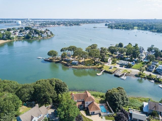 6 Pilgrim Heights, Beverly, MA 01915