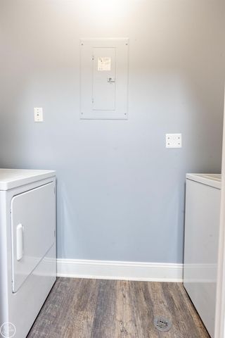 39178 Hayes Road building 1 Unit 23, Clinton Township, MI 48038