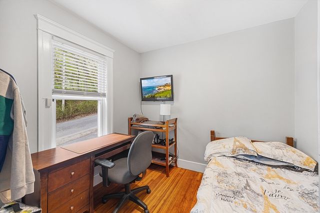 43 Belcourt Rd, Worcester, MA 01605