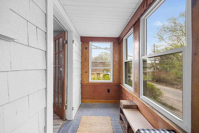 43 Belcourt Rd, Worcester, MA 01605