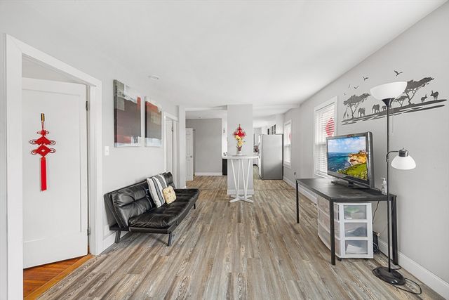 43 Belcourt Rd, Worcester, MA 01605