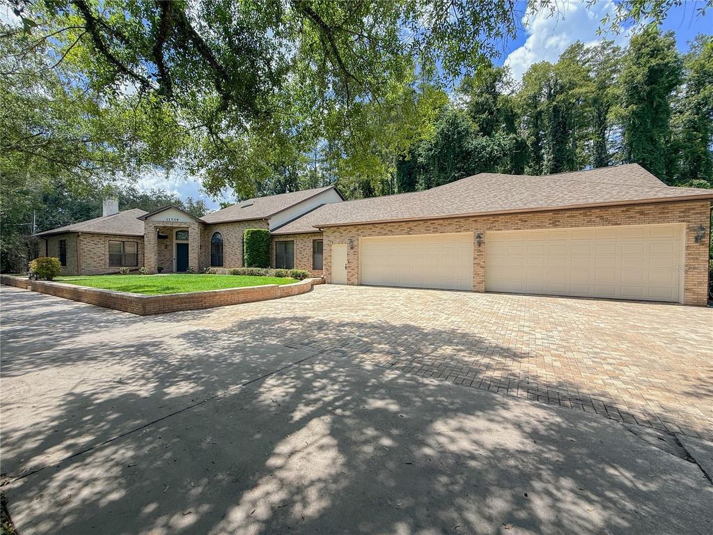 Image 52 of property listing at 11708 ORANGE GROVE DRIVE, Tampa, FL 33618