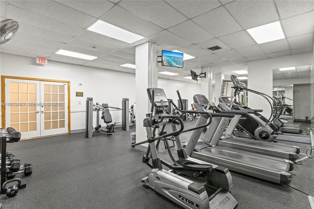 3800 S Ocean Dr 423, Hollywood, FL 33019