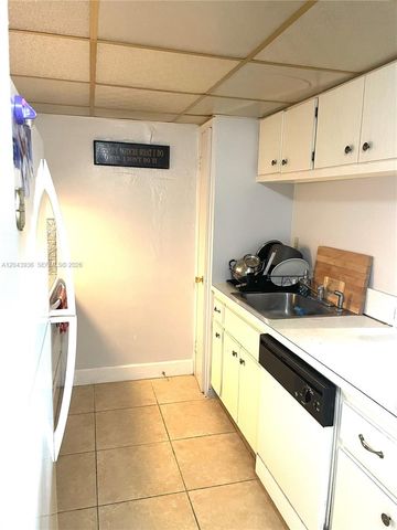 7477 SW 82nd Street C318, Miami, FL 33143