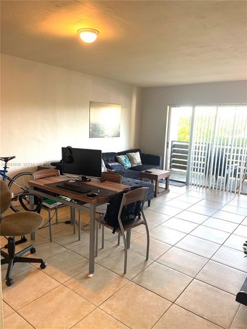 7477 SW 82nd Street C318, Miami, FL 33143