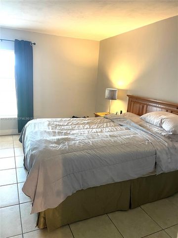 7477 SW 82nd Street C318, Miami, FL 33143