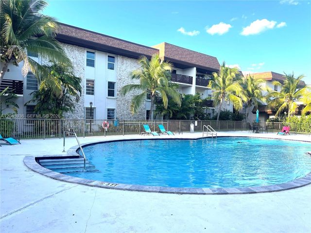 7477 SW 82nd Street C318, Miami, FL 33143