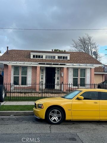 1876 Myrtle, Long Beach, CA 90806