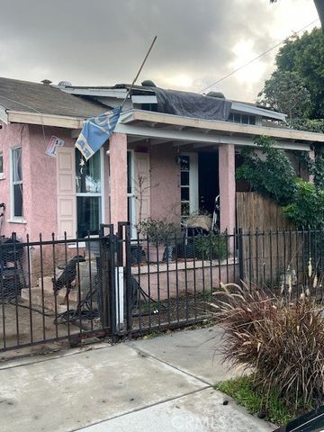 1876 Myrtle, Long Beach, CA 90806