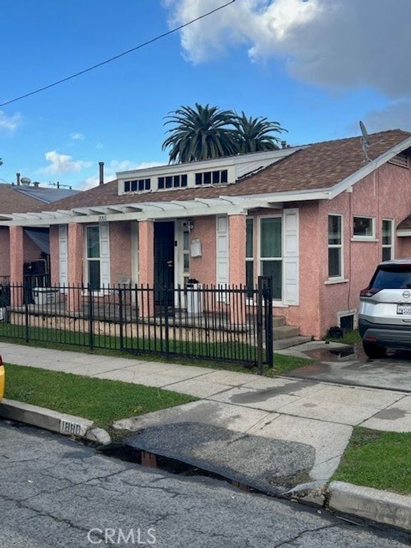 1876 Myrtle, Long Beach, CA 90806