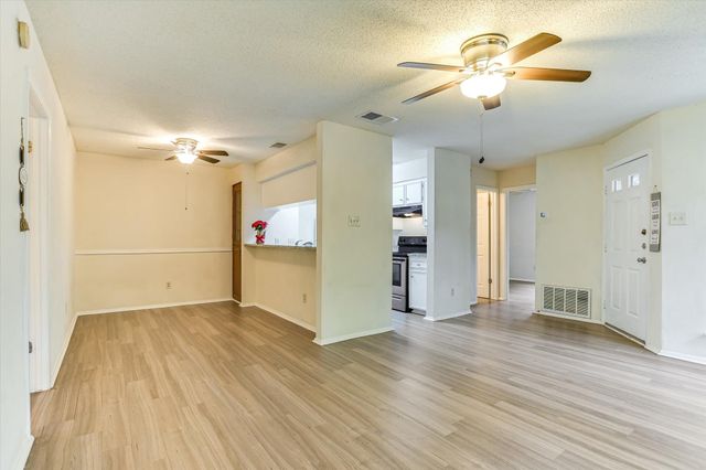 10616 Mellow Meadows DR 18B, Austin, TX 78750