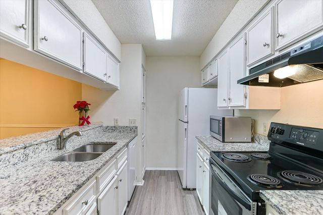 10616 Mellow Meadows DR 18B, Austin, TX 78750