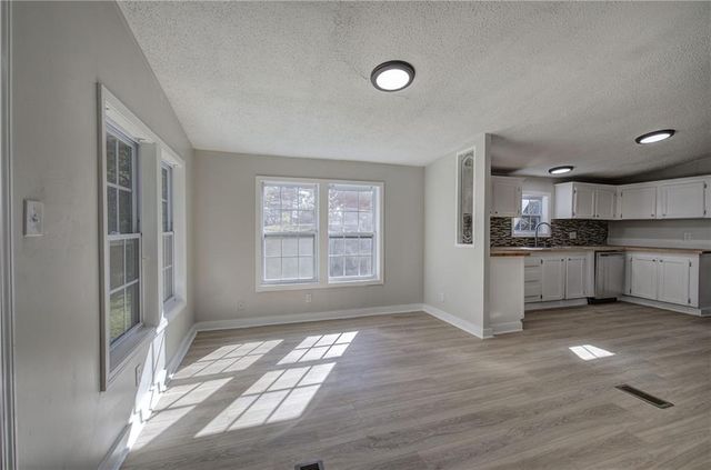 137 Wendy Hill Road SE, Calhoun, GA 30701