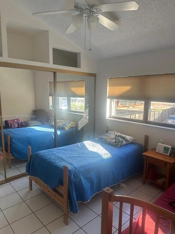 8000 SW 152nd Ave 115, Miami, FL 33193