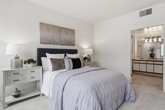 951 S 12th 311, San Jose, CA 95112