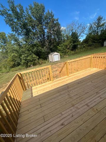 104 N Center St, Irvington, KY 40146