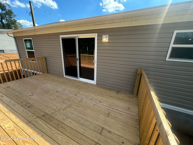 104 N Center St, Irvington, KY 40146